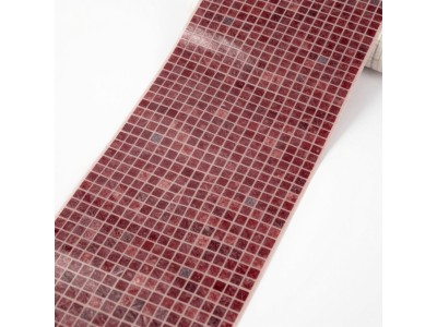 Самоклеюча плівка на паперовій основі з бордовою мозаїкою — стильний акцент для вашого інтер'єру