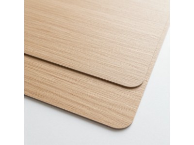 Уцінка: самоклеюче вінілове покриття 3D рейки 600х600х2,8мм — економічне рішення для стильного ремонту