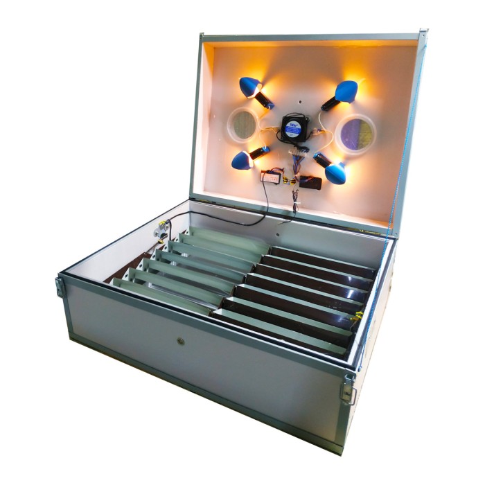 Інкубатор Насідка ІБА-140 яєць автомат цифровий, вентилятор