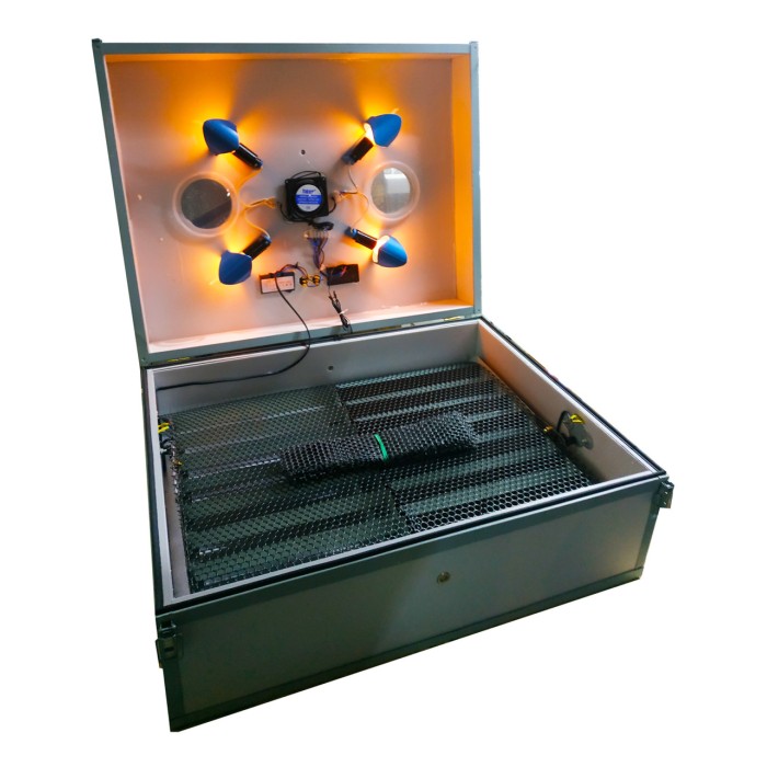 Інкубатор Насідка ІБА-140 яєць автомат цифровий, вентилятор