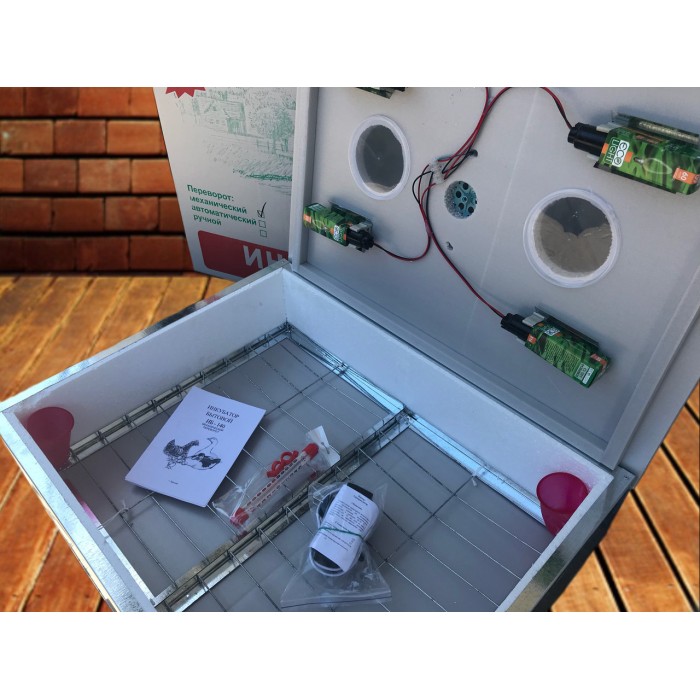 Інкубатор Квочка ІБ-140 з механічним переворотом в металевому корпусі