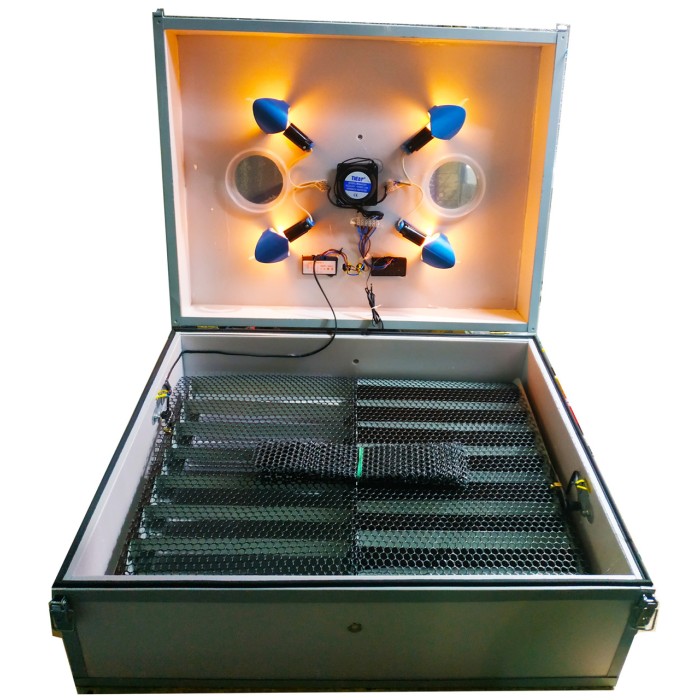 Інкубатор Насідка ІБА-140 яєць автомат цифровий, вентилятор