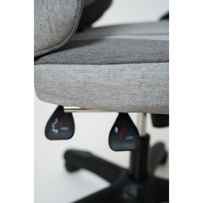 Дизайнерське геймерське крісло з тканини до 130 кг з масажною подушкою, підніжкою ThroneX світло-сірий з графітом linen 005